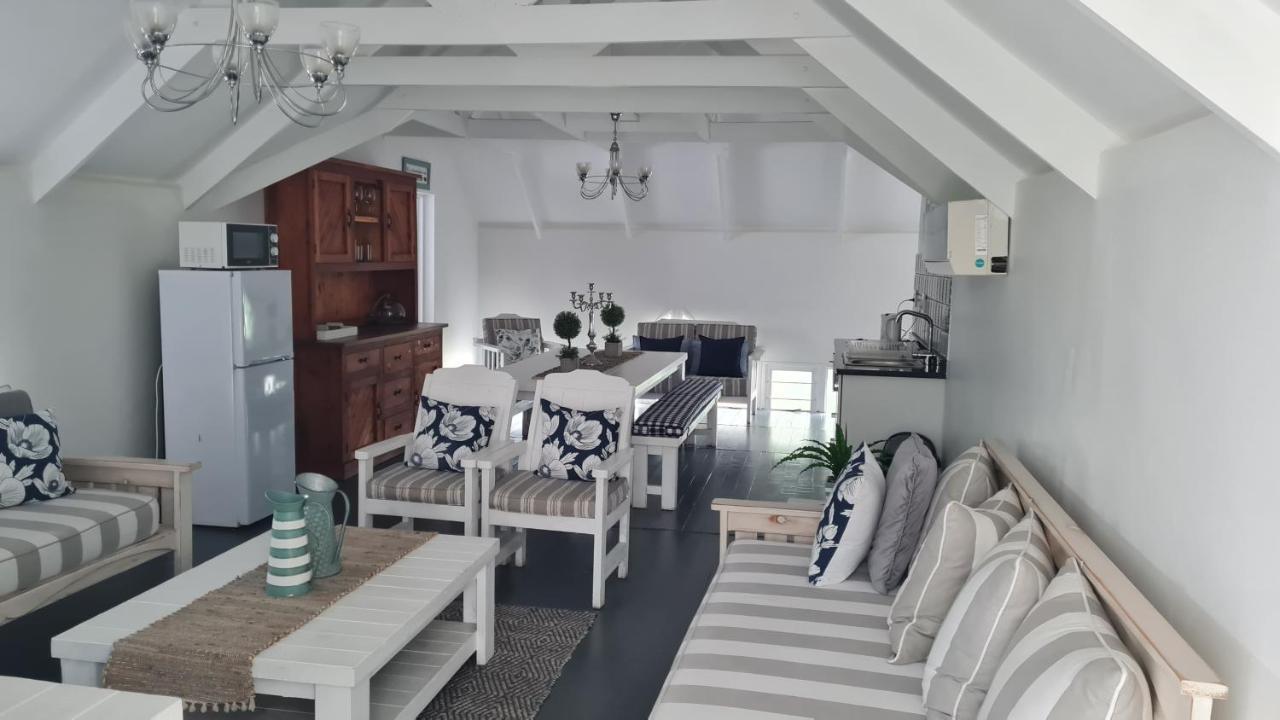 Be Our Guest Self Catering Apartment Mbombela Bilik gambar